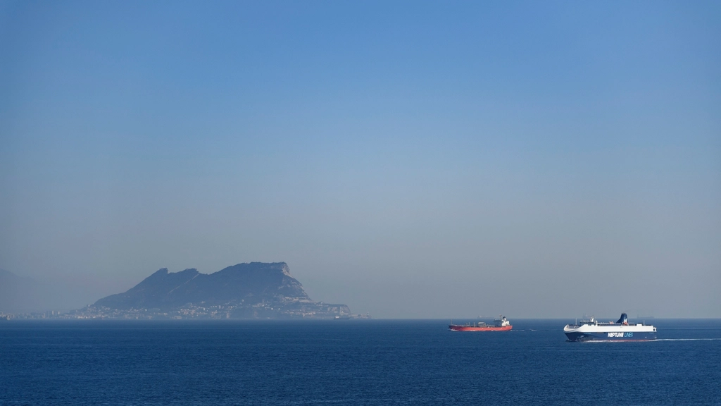 Web de Blue Strait Shipping, naviera del Estrecho de Gibraltar